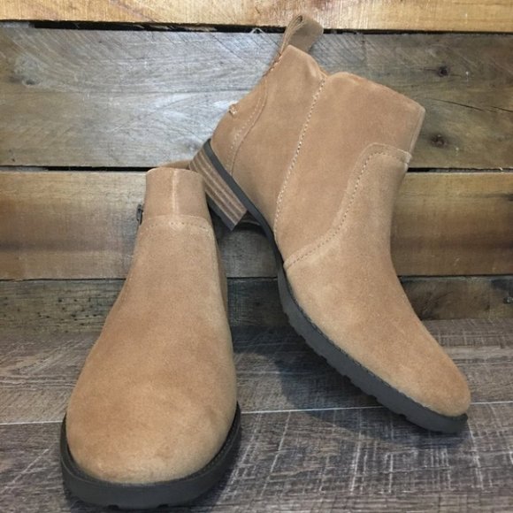 NEW Women’s UGG Aureo II Suede Bootie - Picture 5 of 10